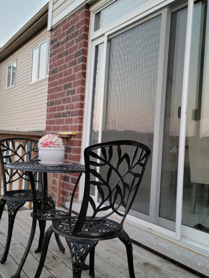 Niagara- Beautiful Cozy Sunfilled Big Complete House Minutes Drive From Falls Thorold Exterior foto