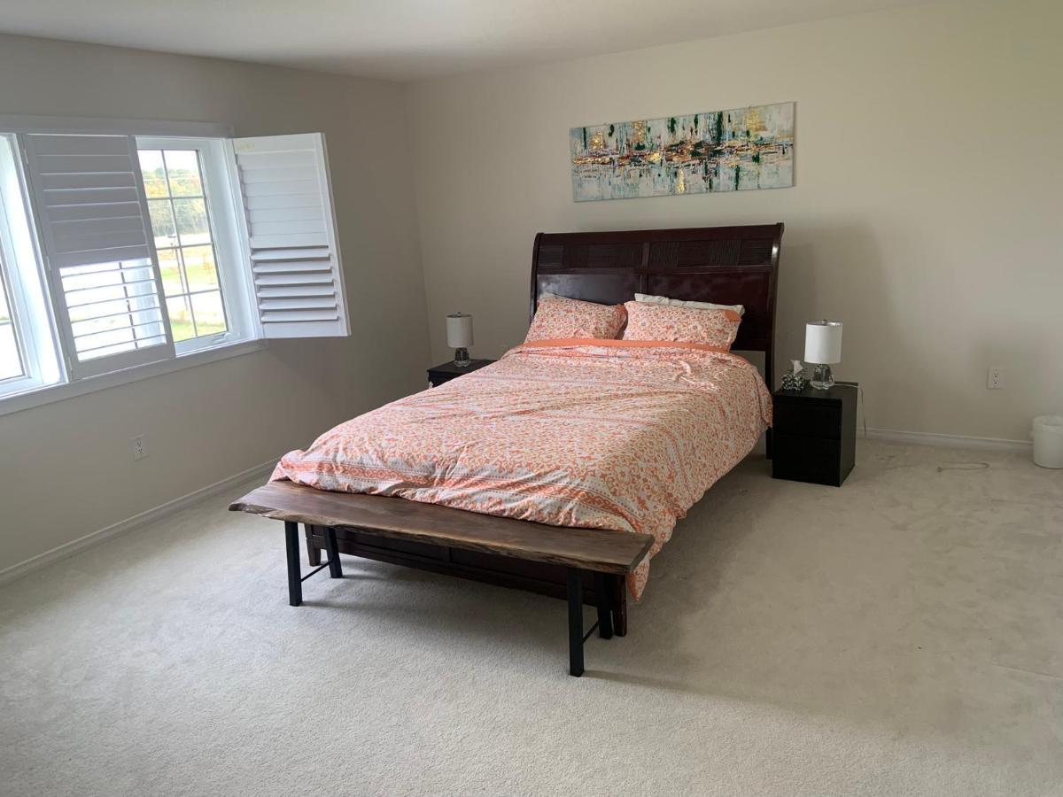 Niagara- Beautiful Cozy Sunfilled Big Complete House Minutes Drive From Falls Thorold Exterior foto