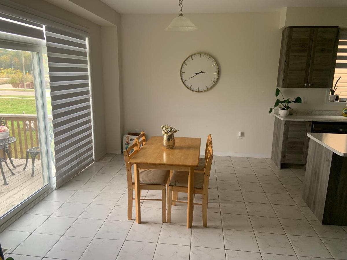 Niagara- Beautiful Cozy Sunfilled Big Complete House Minutes Drive From Falls Thorold Exterior foto